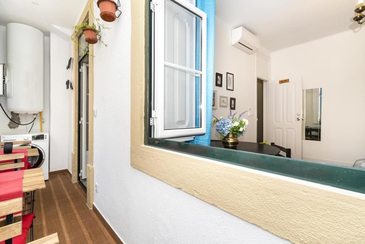 Retro M2 R4 - Lovely Double With Shared Bathroom Lissabon