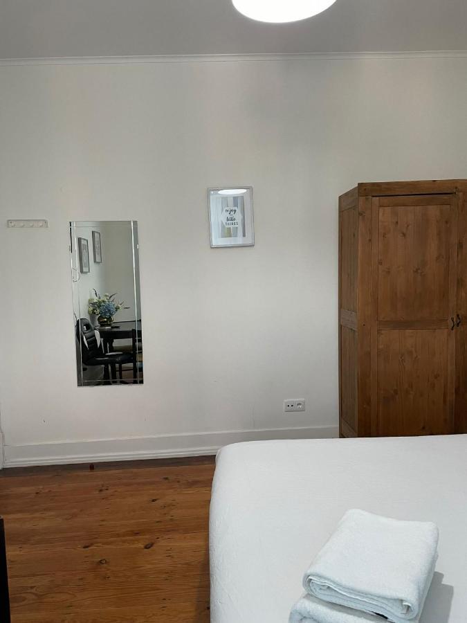 Gasthof Retro M2 R4 - Lovely Double With Shared Bathroom Lissabon
